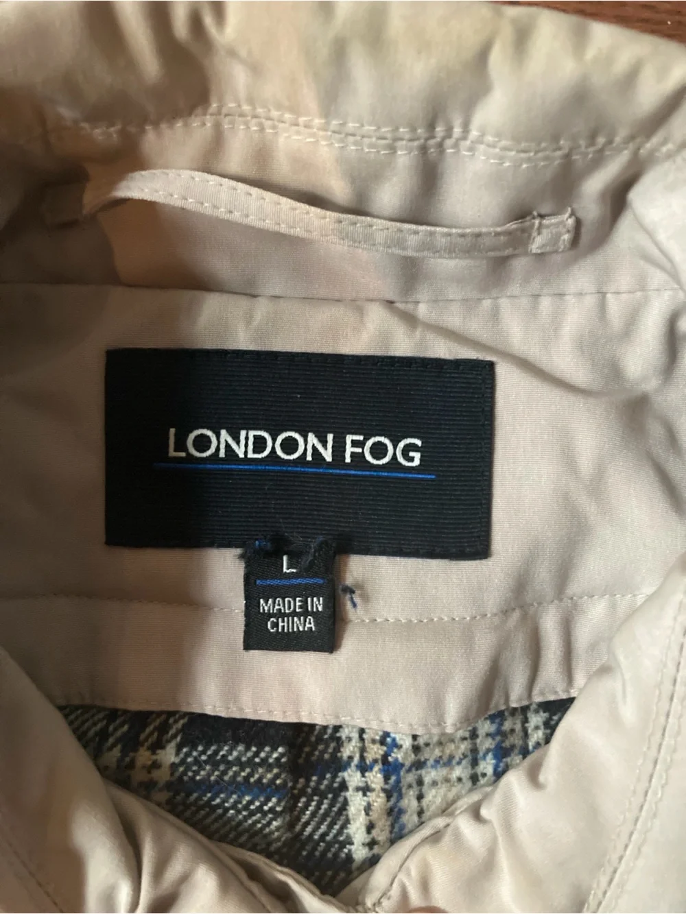 London Fog Women's Light Beige Double-Breasted Trench Coat with Belt - Picture 3 of 3